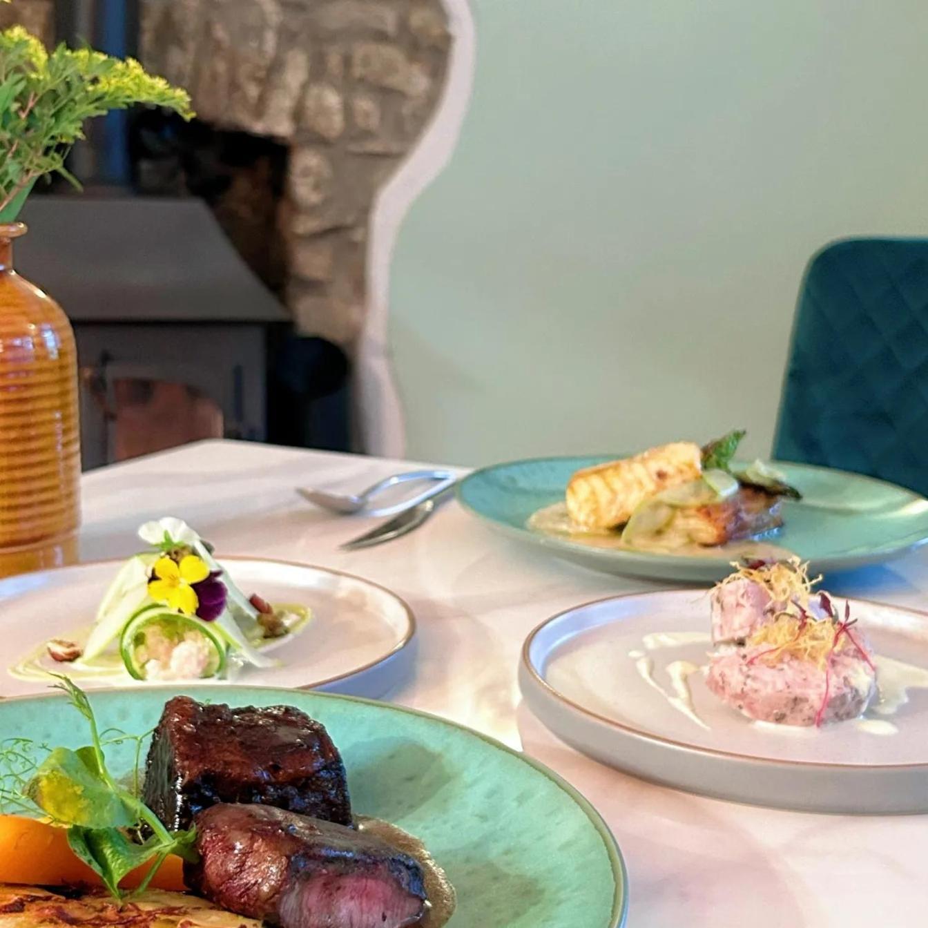 Penybont Restaurant + Inn Carmarthen Ngoại thất bức ảnh