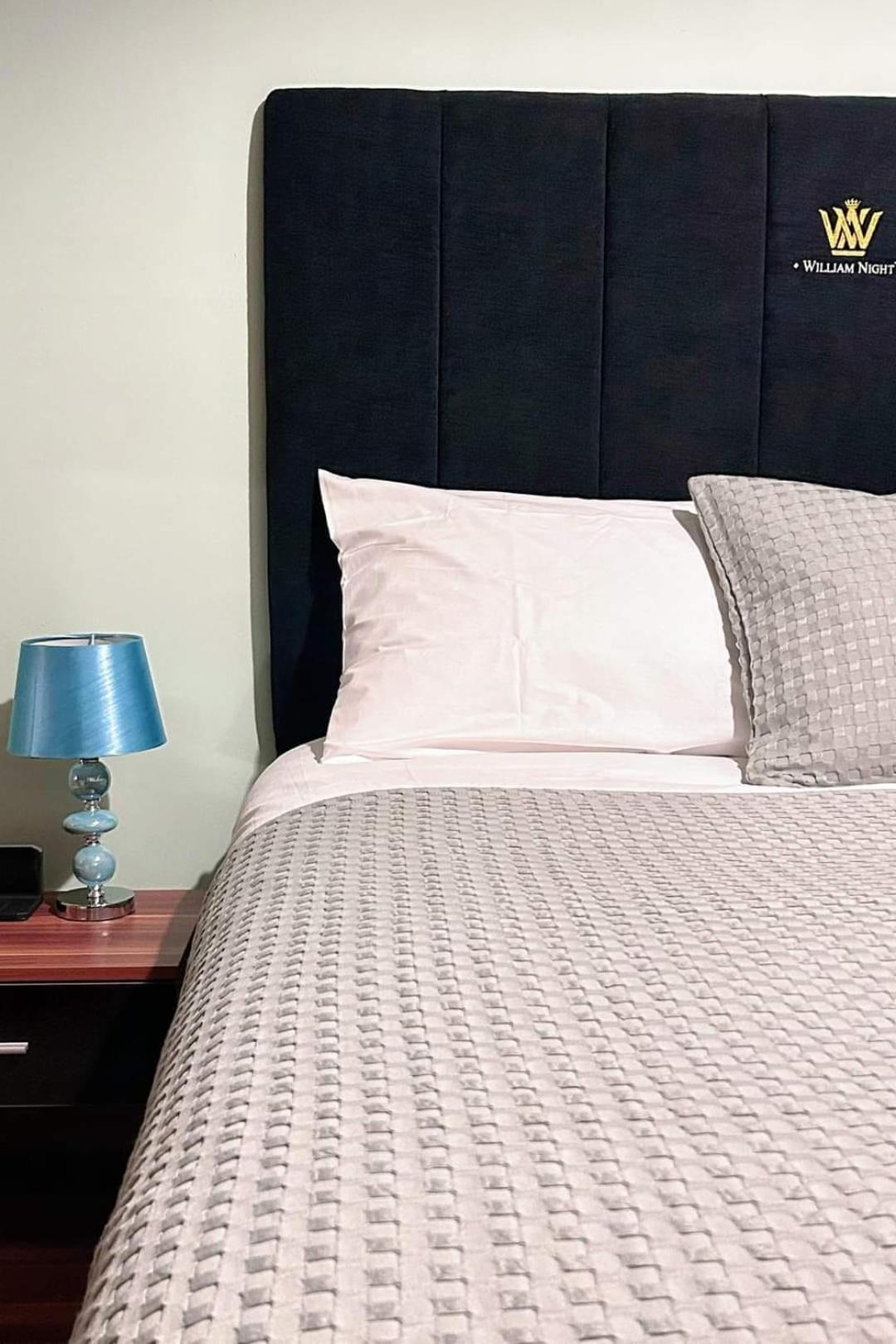 Penybont Restaurant + Inn Carmarthen Ngoại thất bức ảnh
