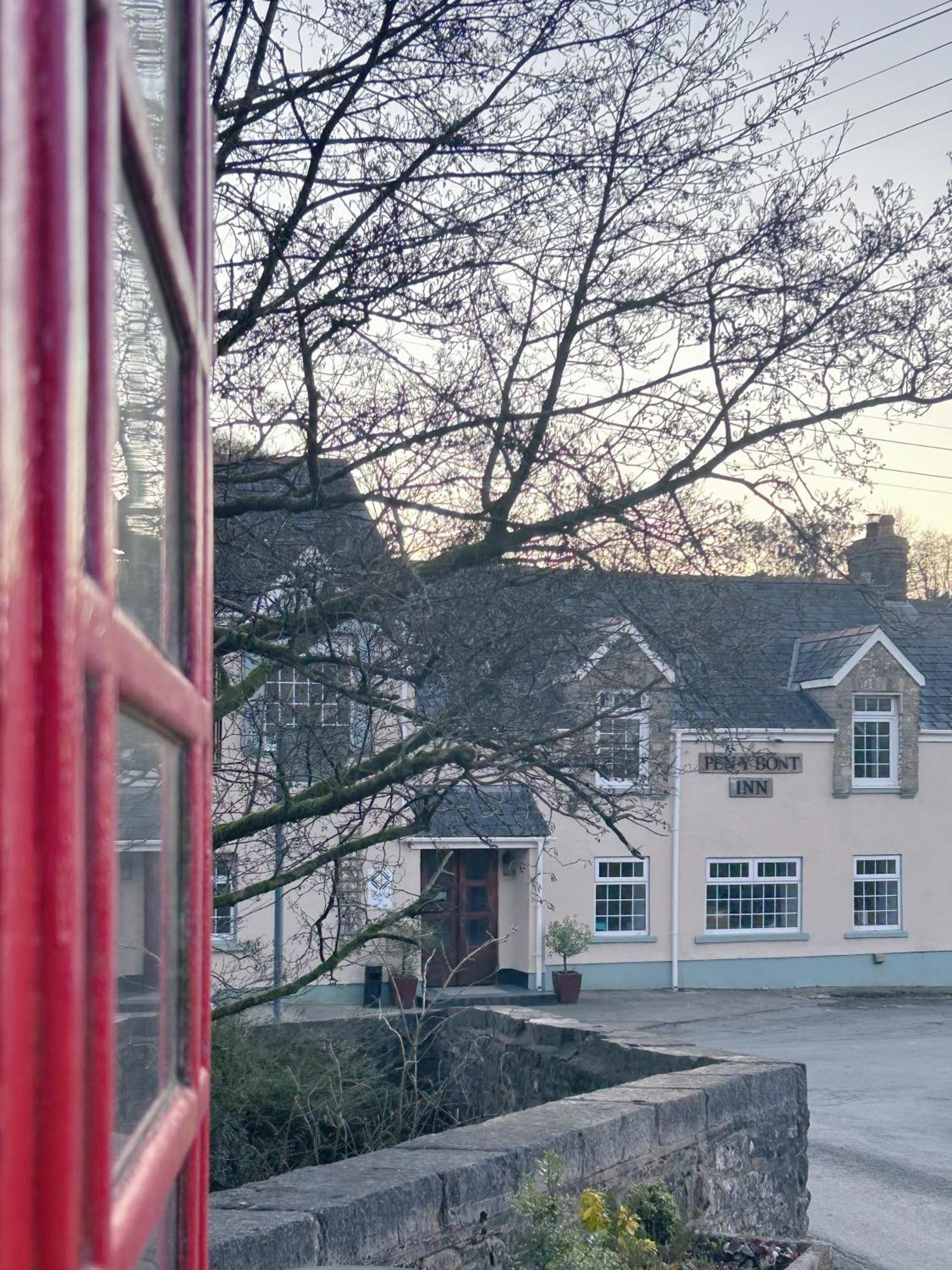 Penybont Restaurant + Inn Carmarthen Ngoại thất bức ảnh